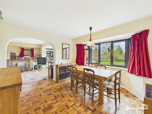 Dining Room- click for photo gallery